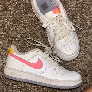 Nike White Shoes with Pink